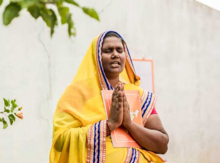 2026 Pentecost Prayer Guide Woman Praying